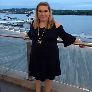 Meet your Posher, Kelly